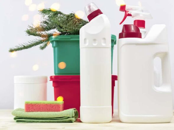 house-cleaning-equals-the-perfect-holiday-gift-clean-and-simple-cleaning