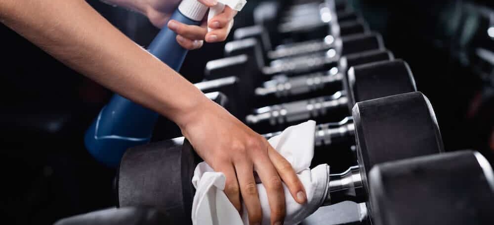 How-to-Maintain-a-Sanitary-Fitness-Center-clean-and-simple-cleaning